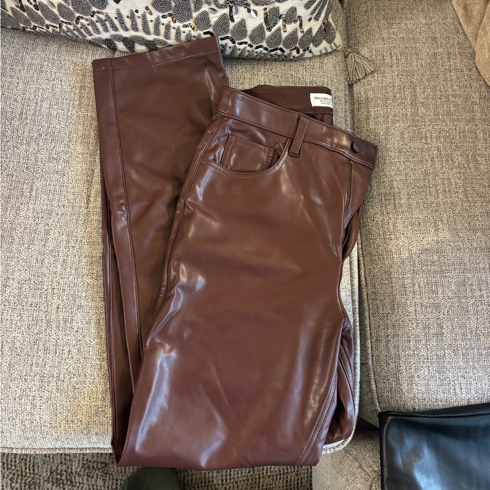 Barely worn ultra High Rise 90s straight brown Vegan Leather Pants Abercrombie